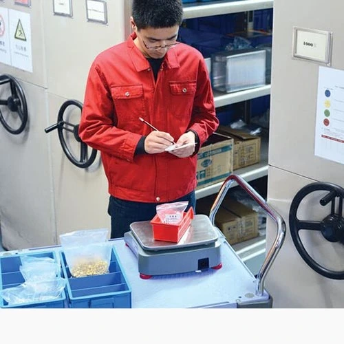 RANGER 4000 Waga techniczna OHAUS [22,5x30cm] 2