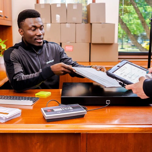 COURIER 3000 Waga magazynowa do paczek OHAUS [200kg/100g][520x400mm] 3